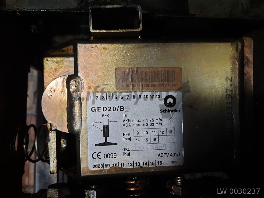Ловители плавного торможения SA GED20/BS направляющая 16мм GKU 2190-2409 кг  ( компл.2 шт.)
