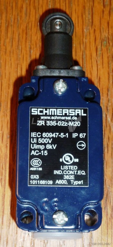 Выключатель концевой ZR 335-02Z-M20