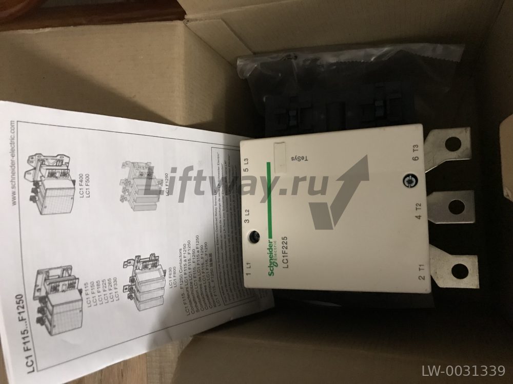 КОНТАКТОР LC1F225MD 3P 225A, 220VDС