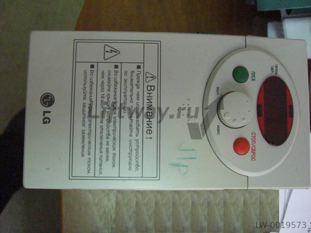 Частотный преобразователь LG SV008iC5-1F с фильтром