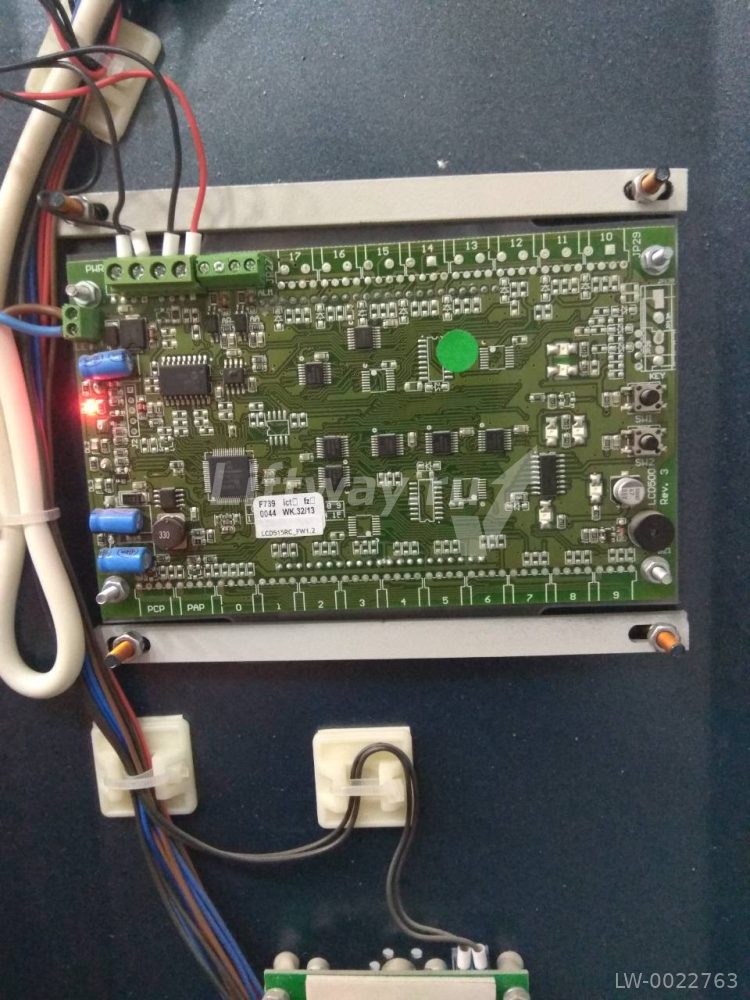 Индикатор приказной панели LCD515RC (с рамкой)