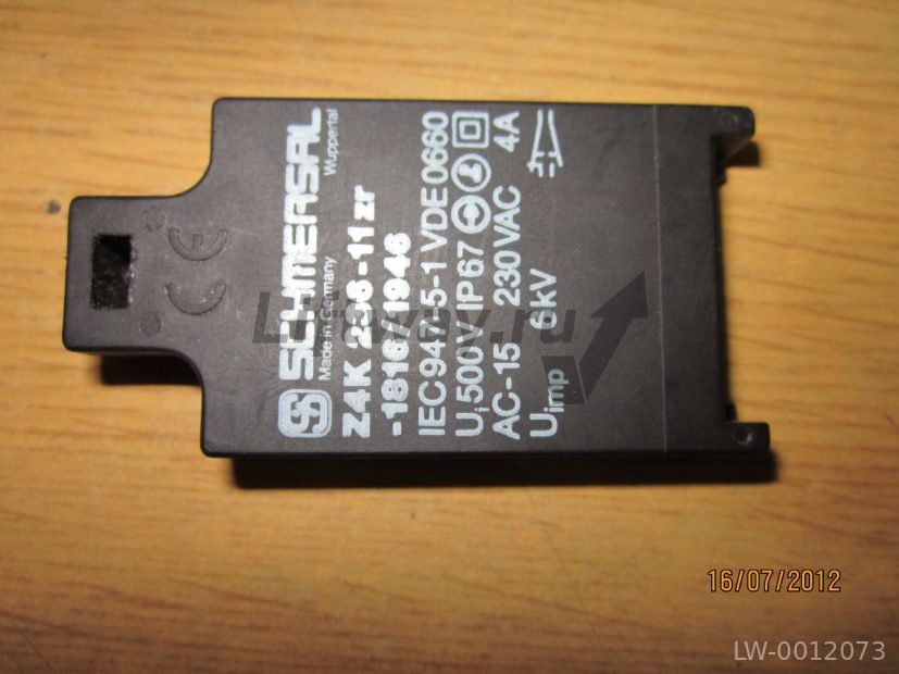 Концевой выключатель Z4K236-11ZR-1816 не самовозвратный, со щелчком, 1НО+1НЗ