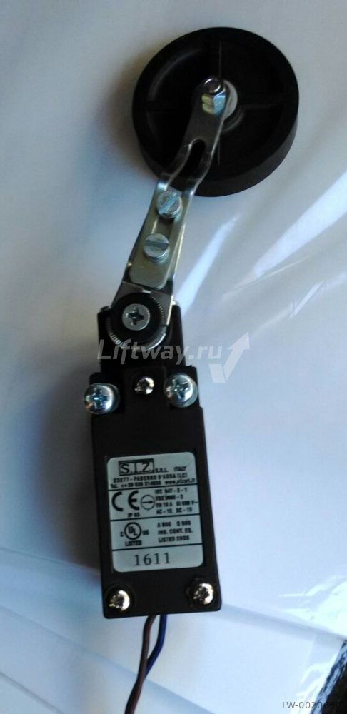 Концевой выключатель IEC 947-5-1 1НО+1НЗ с рычагом и роликом 50 мм