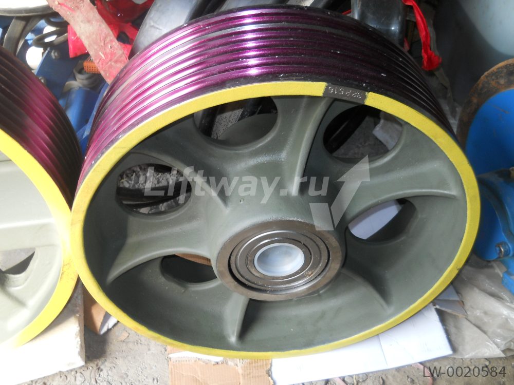 Отводной блок лебедки W250 D=520 x172 mm (ширина обода) 8 х 13mm, ступица 210mm, подш. 6312 2ZR