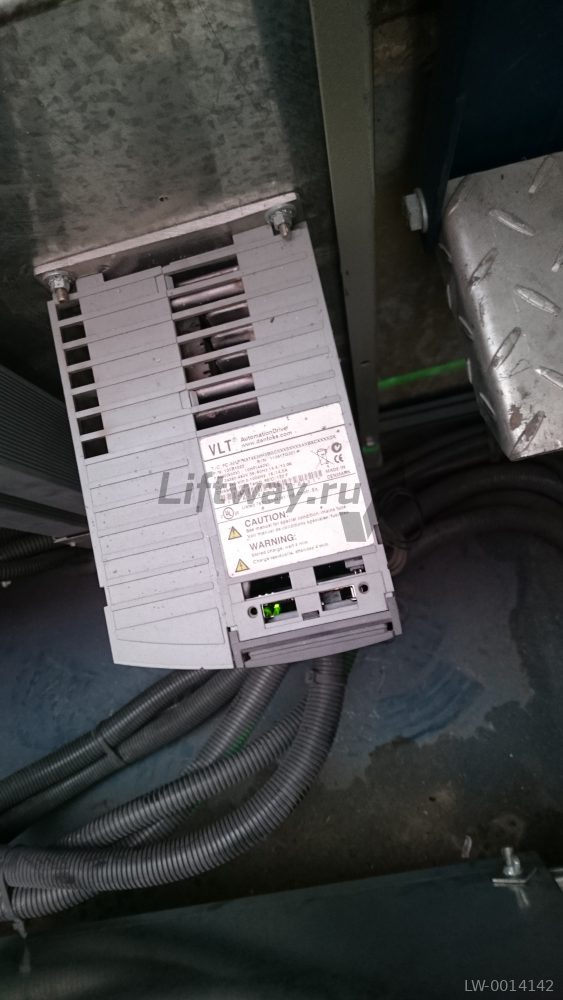 Преобразователь частоты Danfoss FC 301 7,5 кВт, T4 3ф.~380-460 В