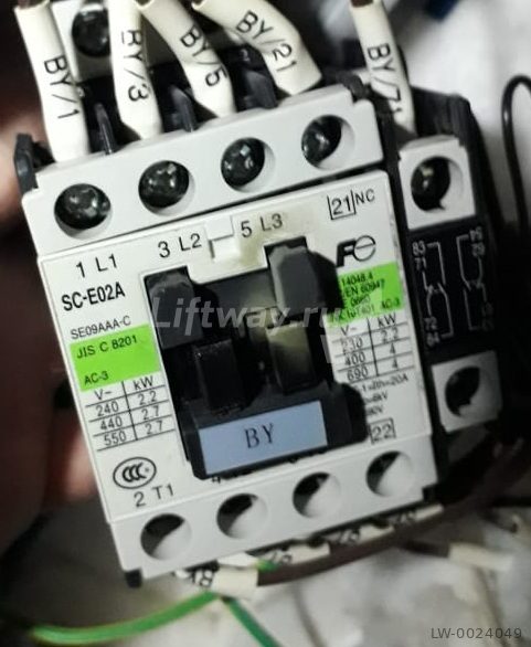 Контактор SC-E02A катушка 220 VDC 1NC
