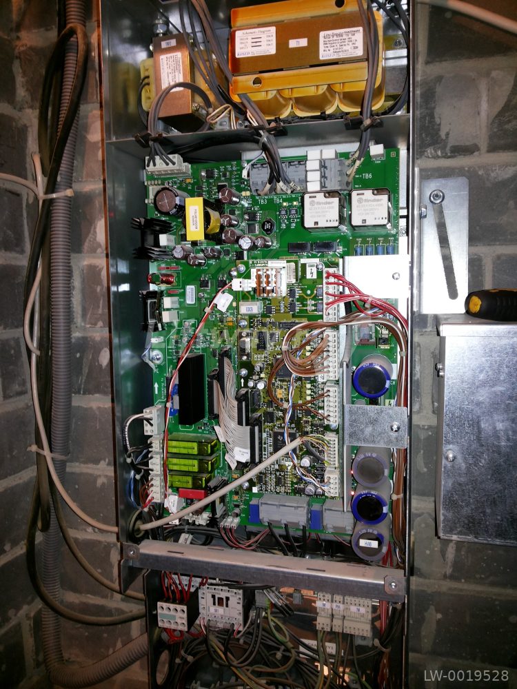 Частотный преобразователь OVFR02B-402 (интегрированный вариант PSRBD)